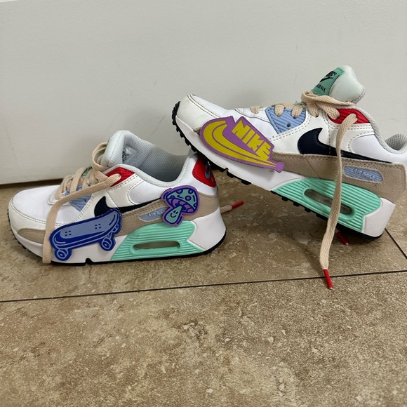 Kids Nike Air Max 90 with unique Velcro stickers for a true custom shoe - Picture 7 of 7